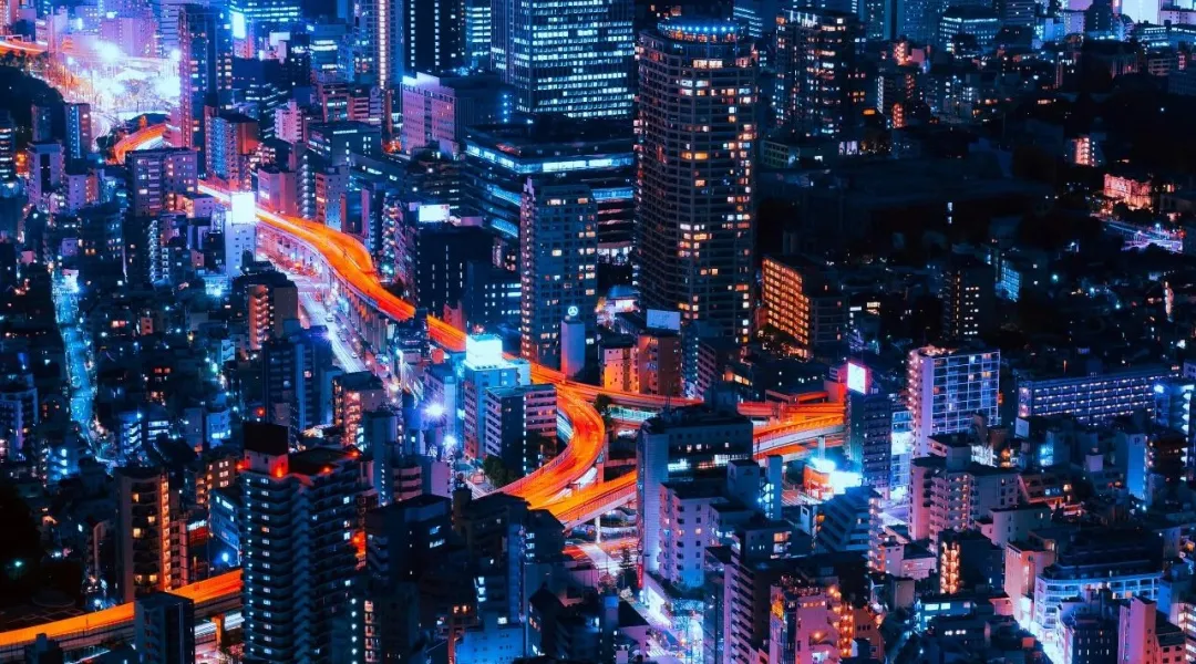 城市大模型应用：突破通用AI局限与构建路径