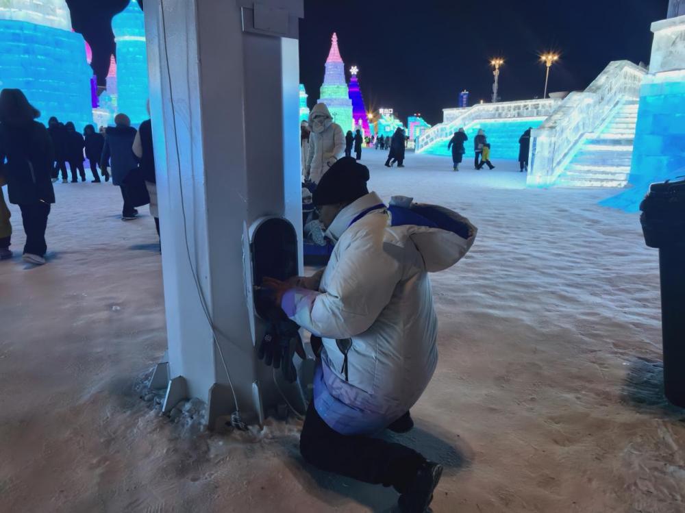 冰筑盛宴，网护华章――冰雪大世界春晚分会场哈尔滨联通无线网络保障纪实